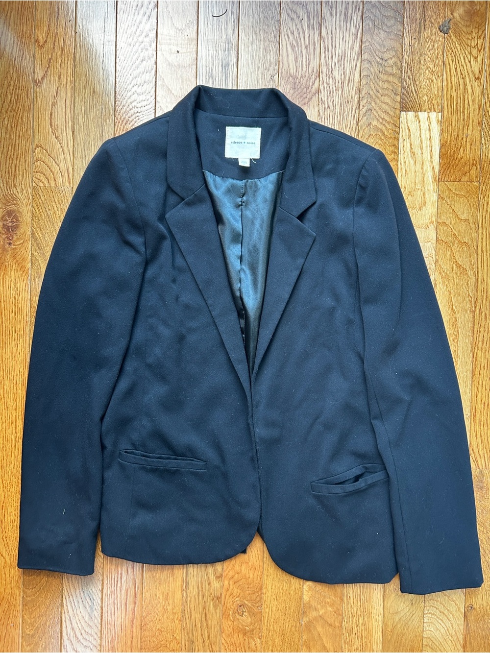 Silence + Noise Urban Outfitters Fitted Black Blazer Size Small
